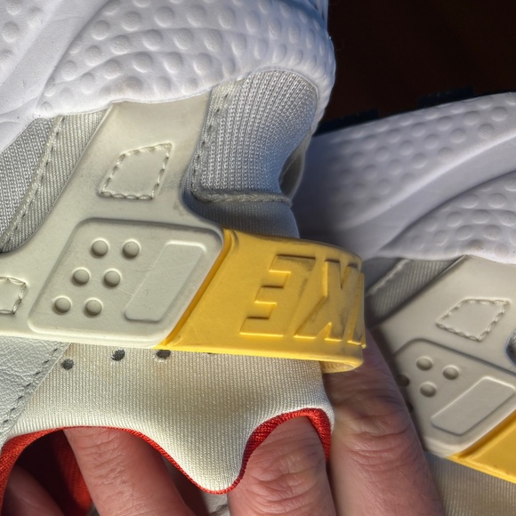 Nike Air Huarache White Phantom - Picture 12 of 12